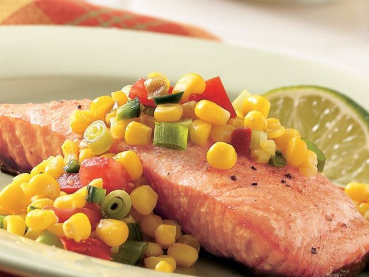 How To Prepare Broiled Salmon Over Corn Salsa ? – Coba Grill Hong Kong