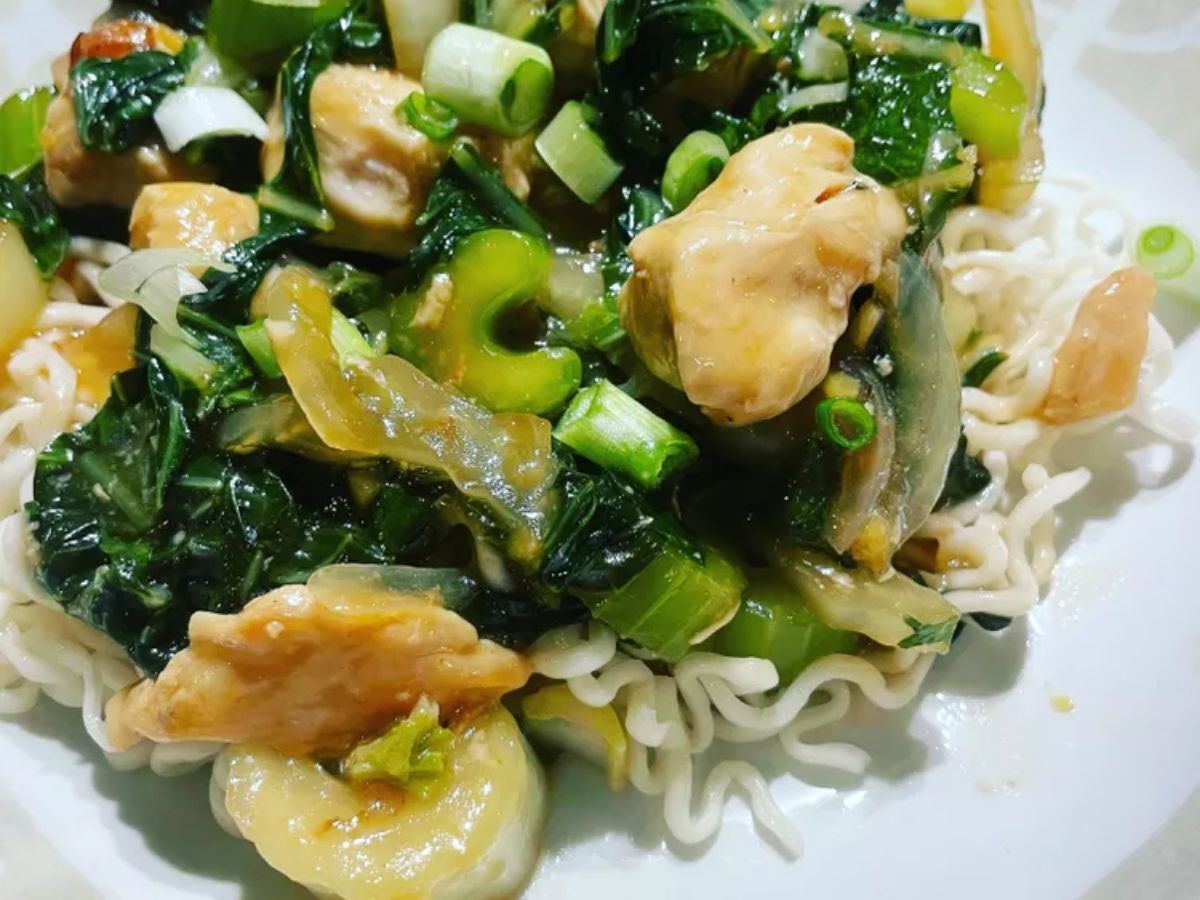 How To Prepare Cantonese Chicken Chow Mein ? – Coba Grill Hong Kong