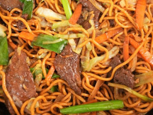 Beef Lo Mein | Lotus Grill