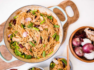 Kung Pao Chicken Spaghetti | Lotus Grill Hong Kong