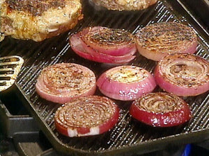 Grilled Red Onions | Grill Pan | Lotus Grill